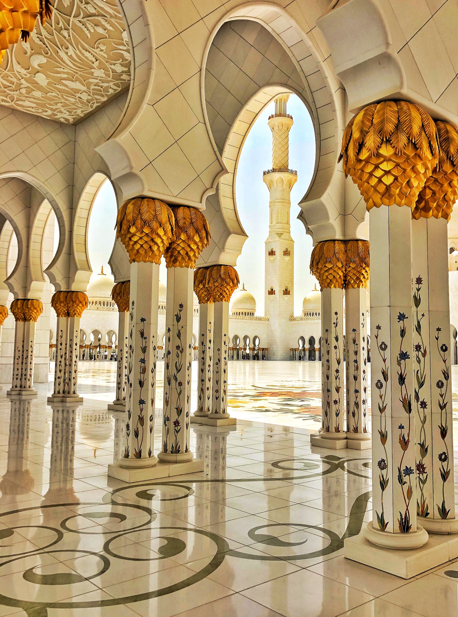 sheikh-zayed-grand-mosque-treasure-of-abu-dhabi.jpg